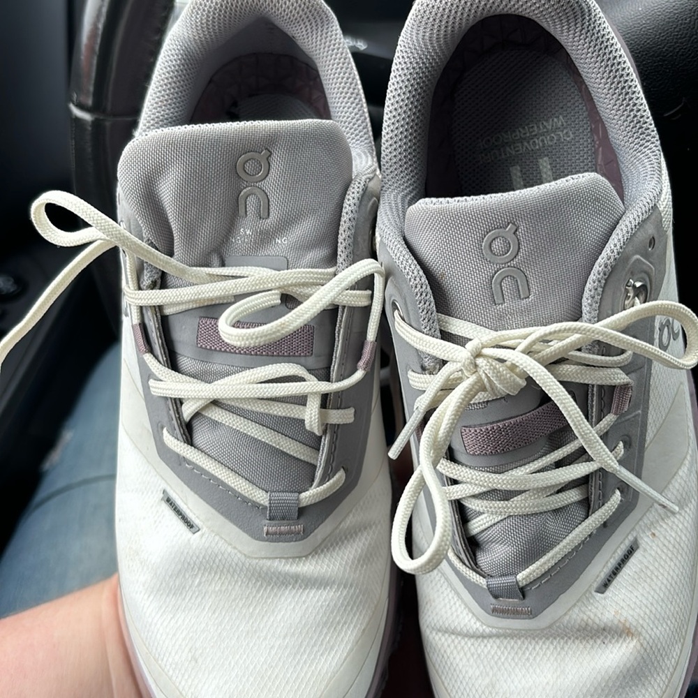 Size 5.5 CloudTec only worn once